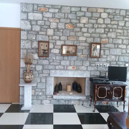 O Pyrgos *