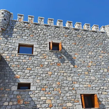 Villa O Pyrgos Skoutarion