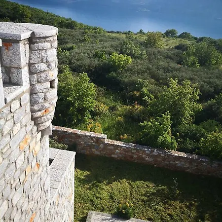 O Pyrgos Skoutárion